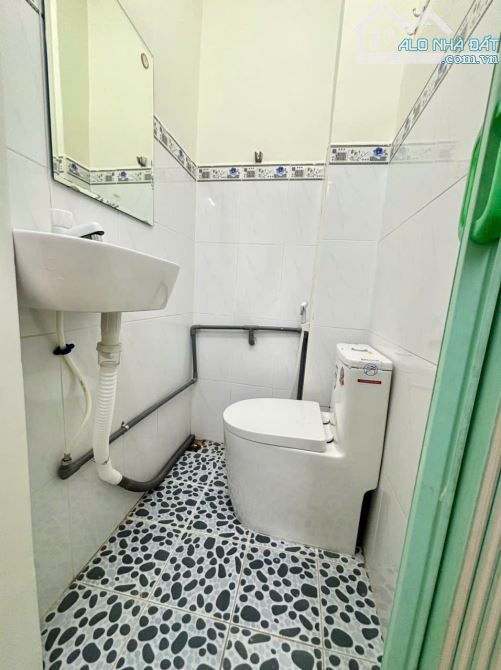Bán nhà mặt tiền thụt , Nguyễn Văn Công , P3, 20m2 , 2,45tỷ TL - 4