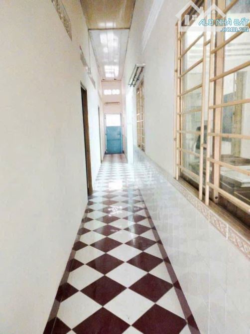 Cho thuê nhà mặt bằng 200m2 Bửu Long - Biên Hòa. Giá 6tr5 - 4