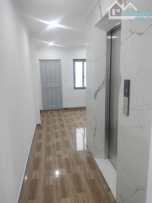 SIÊU PHẨM NGỌC HỒI 57M2 - MẶT CHỢ - Ô TÔ TRÁNH - THANG MÁY - KINH DOANH VIP - 10.25 TỶ - 4