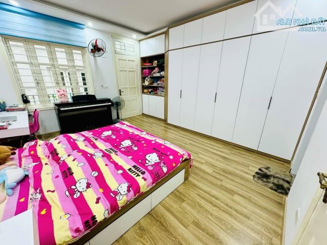 SIÊU PHẨM NHÀ MỚI HỒ TÙNG MẬU 8,3 TỶ 45m 5 TẦNG MT 4,5m FUII NỘI THẤT Ô TÔ ĐỖ CỬA CẦU GIẤY - 5