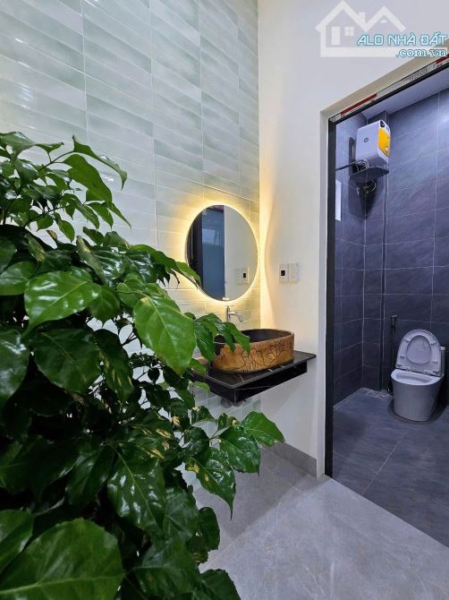 HOA KHÔI TÔN ĐẢN VỪA RA LÒ, 3 TẦNG, 3 NGỦ, 3WC, CHỈ NHỈNH 3 TỶ XÍU THÔI. - 5