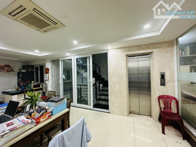 19.5 tỷ nhà đẹp lung linh, 5/7 x14 5 tầng để 2 xe ô tô trong nhà, ÂU Cơ F9 TÂn Bình. - 6