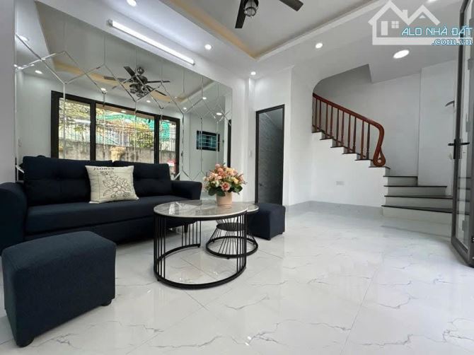 💲 QUANH 6 tỷ 💲💥HÀNG CỰC HIẾM - Ô TÔ VÀO NHÀ - CÁCH 1 NHÀ RA PHỐ TRƯƠNG ĐỊNH - LÔ GÓC 2 - 8