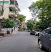 Gia đình bán nhà phân lô Hoàng Sâm-Hoàng Quốc Việt, ô tô đỗ cửa, 64m2 4 tầng giá chỉ 19 tỉ