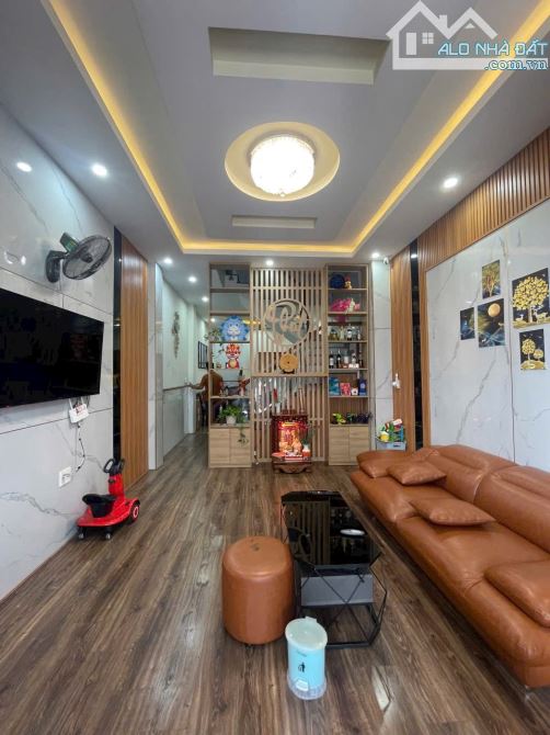 Bán nhà 1T2L 80m2, đường ô tô né gần chợ Bà Thức, cách Đồng Khởi 180m ( P.Tân Phong)