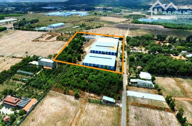 Cần bán 37.934m2 đất nhà xưởng 2 mặt tiền thuộc cum Công nghiệp Phú Mỹ Tóc Tiên