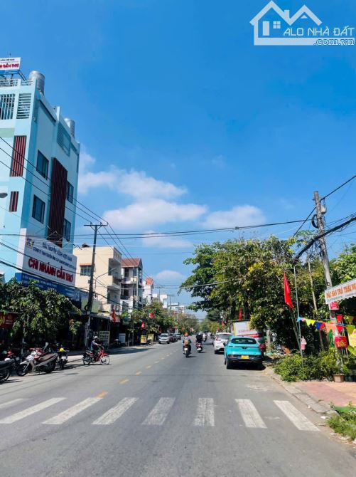 bán nhà trệt lững mặt tiền đường nguyễn tri phương, chưa qua ngã tư tô hiến thành, giá rẻ