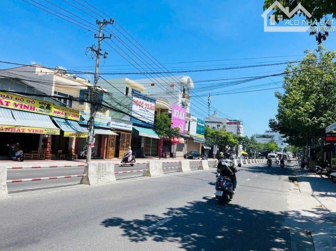 Bán Lô đất mặt tiền Lê Hồng Phong, Phước Long, Nha Trang  chỉ 6 tỷ 150