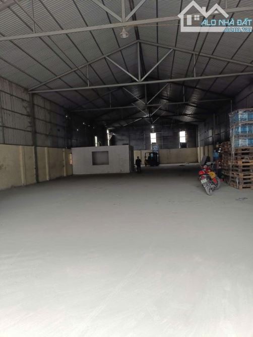 ***cho thuê 650m2 kho xưởng ở Gia Lâm , Hà Nội.