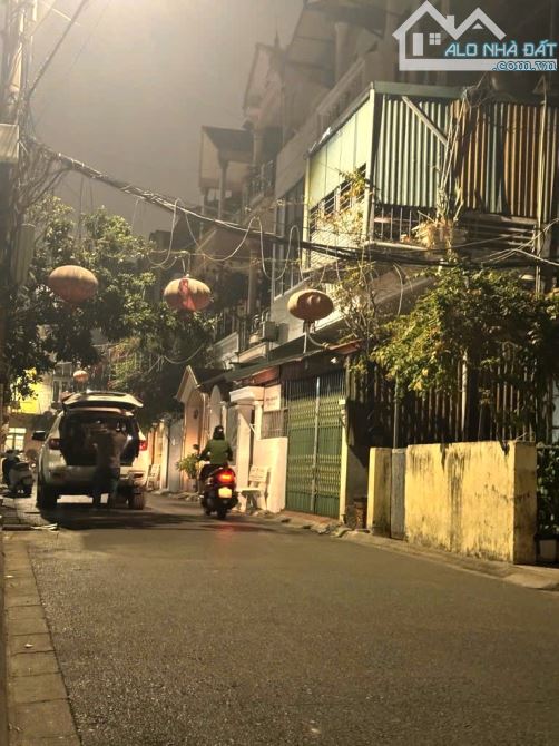 Bán gấp nhà phân lô 70m2 P.Sài Đồng-Long Biên-ô tô-hàng xóm Vin, chỉ 9.8 tỷ.