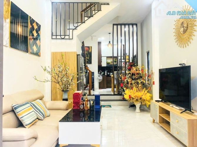 Nhà 1/ đường Nguyễn Thái Sơn, P5, Gò Vấp, 60m2, Sổ riêng, giá 2 tỷ 3, HĐ thuê 15tr