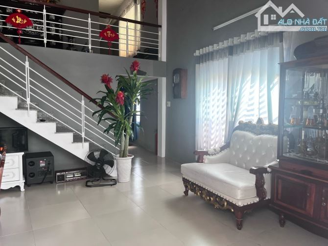 💥‼️Bán nhà kiệt Tôn Đản lô góc, nhà đẹp sân vườn trước sau ngang rộng nở hậu 👉140m2 💓