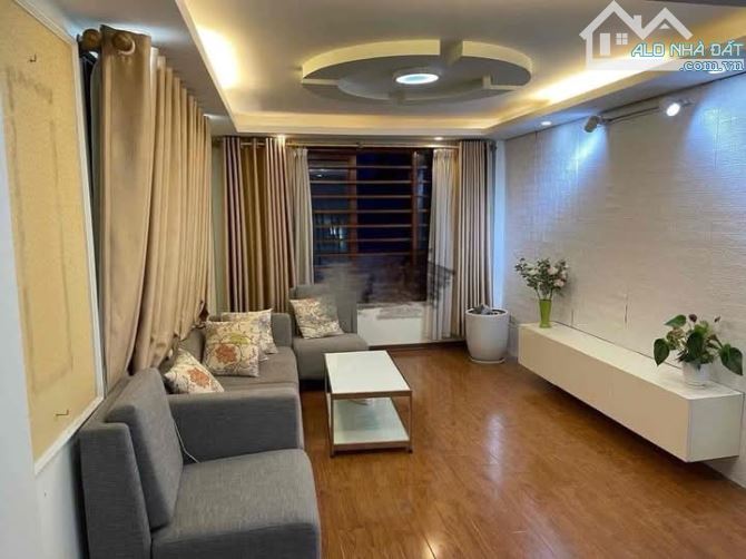 Cho thuê nhà ngõ phố Bùi Quốc Khái Linh Đàm Hoàng Mai 30m x 5 tầng, giá 12tr/tháng - 1