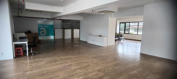 Cho Thuê Tầng Trệt Văn Phòng Đường Nguyễn Thị Minh Khai  Quận 1 DT 200m2 giá 140 triệu - 1