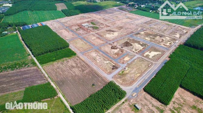 Cần bán lô đất 3.100m2 vuông vức, ngang đến 24m ngay cổng khu TĐC Long Phước - 1