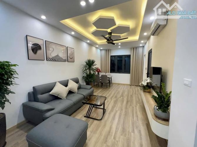 Mỹ nhân có thật! Hoa hậu phố Đào Tấn 80m2, siêu đẹp, full NT, vị trí siêu đẹp, KD sầm uất - 1