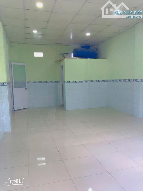 Cực rẻ - Gần ngay Xa lộ Hà Nội, Q9, hẻm ô tô, chỉ hơn 3 tỷ, 50m2, 1T1L, mua vào ở liền - 1