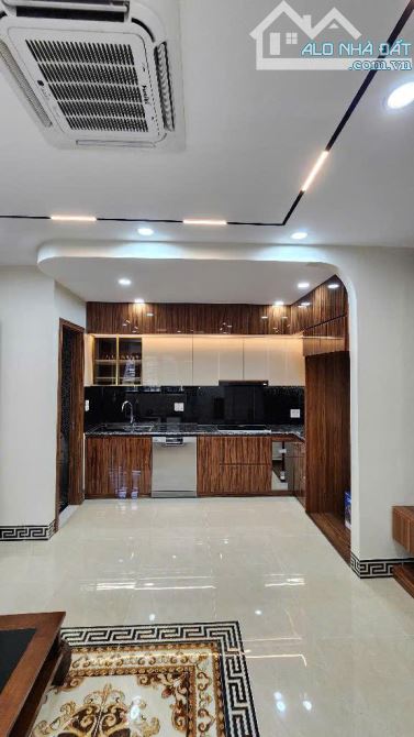 Bán nhà dân xây Kim Chung, Hoài Đức 35m2x5T, lô góc, thang máy nhập, ô tô, tặng nội thất - 1