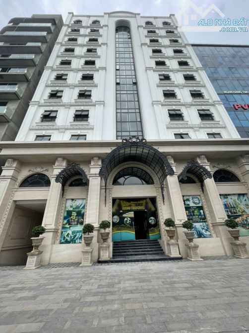 Cho thuê nhà mặt phố Giáp Nhất, 350m2 x 2T, MT12m, thông 2 mặt trc sau, thông sàn, giá cực - 1