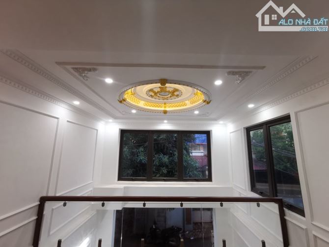 Ô Tô qua nhà – Lô Góc! Nhà Nguyễn Trãi TX, 9tỷ3, 5 tầng, 42.7m2! - 1