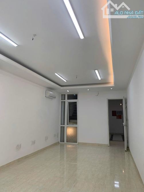 (Thang Máy) Bán nhà phân lô Hoàng Cầu 55mx8T MT rộng sổ vuông oo tránh vỉa hè  22 tỷ - 1