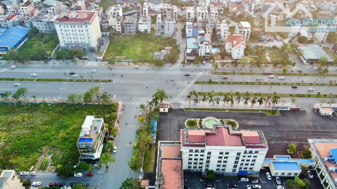 Đất mặt đường Lê Hồng Phong - 337m2 - mt 12,4m - vuông vắn - giá chỉ hơn 130 tr/m2 - 1
