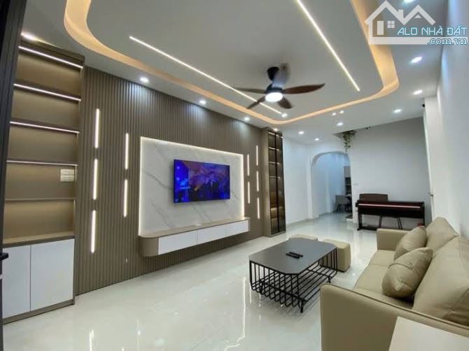 HIẾM ~150tr/M2 CÓ NHÀ TRƯƠNG ĐỊNH CỰC ĐẸP. Ô CHỜ THANG MÁY. 2 THOÁNG. AN SINH TUYỆT VỜI. - 1