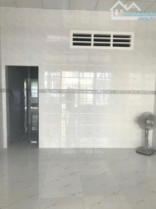 Ôtô Đậu Cửa 🏡Nhà Kdc Đông Ngộp Bán Gấp Giá SỐC 620Triệu Công Chứng Ngay !! - 2