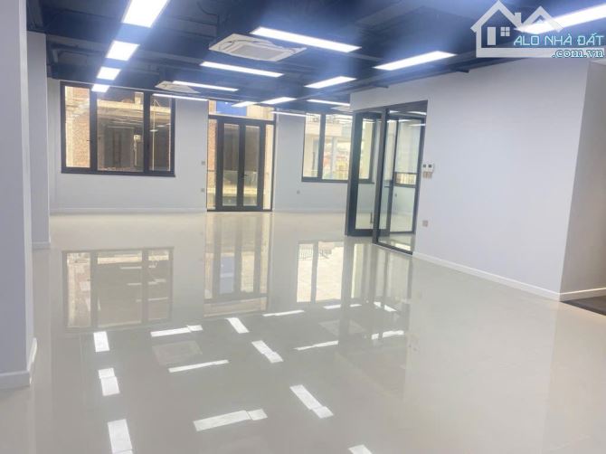 SIÊU PHẨM PHỐ VIP GIANG VĂN MINH BA ĐÌNH 110M2 LÔ GÓC HAI THOÁNG GIÁ CỰC TỐT 48,5 TỶ - 2