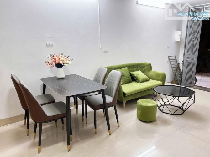 5.5 TỶ NHÀ ĐẸP GẦN PHỐ NGÕ YÊN XÁ - 30M2 - FULL NỘI THẤT SANG XỊN - 2