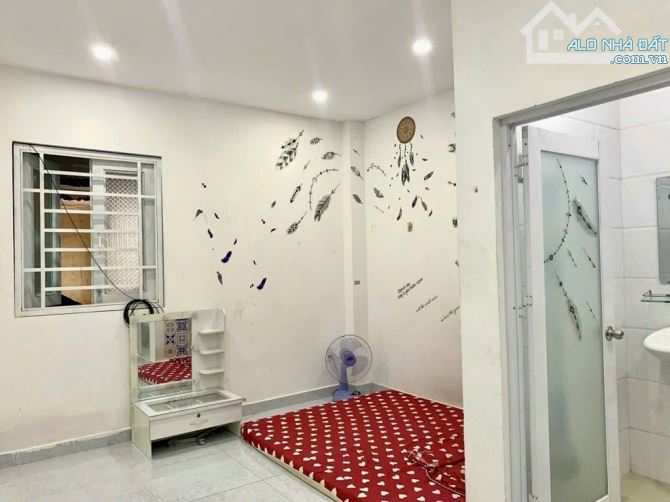 🏠Khu Hiếm Nhà Bán CHDV Tân Bình - CMT8 - P.5 - 4 Tầng  - DT : 45M2 (4,5 x 11) Chỉ 4,8 Tỷ - 3