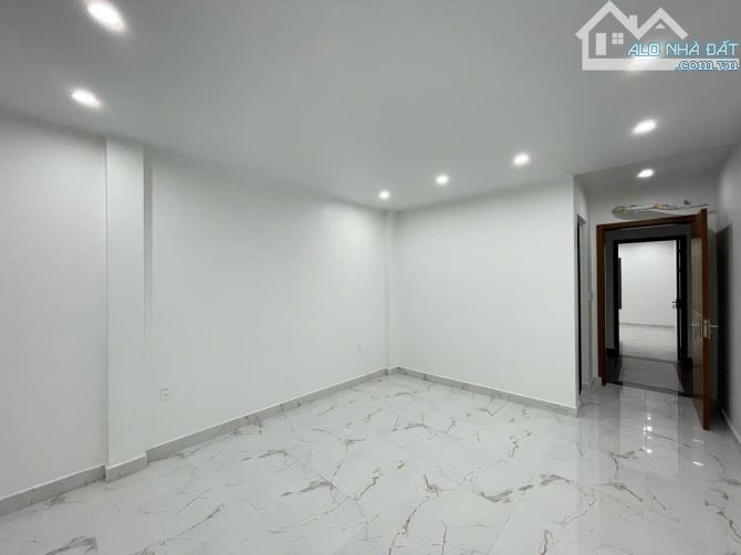 - Nhà 4 tầng xây mới TĐC Đằng Lâm gần Ngô Gia Tự - Diện tích: 50m2 - Công năng sử dụng: 4 - 3