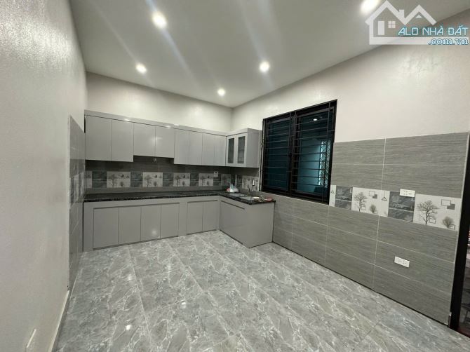 🗣️💦Bán Nhà 3 Tầng Mới Xây L2 Đấu Mã, Phường Thị Cầu, Mt 10m Dt 120m2, Hướng ĐN, Giá 3.9x - 3