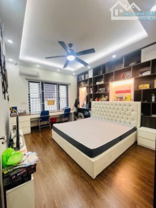 Siêu phẩm Phân Lô Trần Quốc Hoàn DT 40/45 m2 x 6 tầng , mt 4 m  Giá 17.5 tỷ - 3