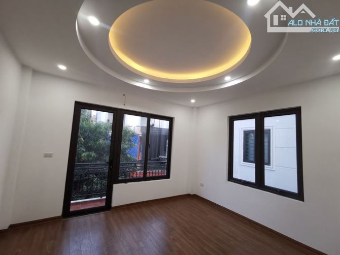 Ô Tô qua nhà – Lô Góc! Nhà Nguyễn Trãi TX, 9tỷ3, 5 tầng, 42.7m2! - 3