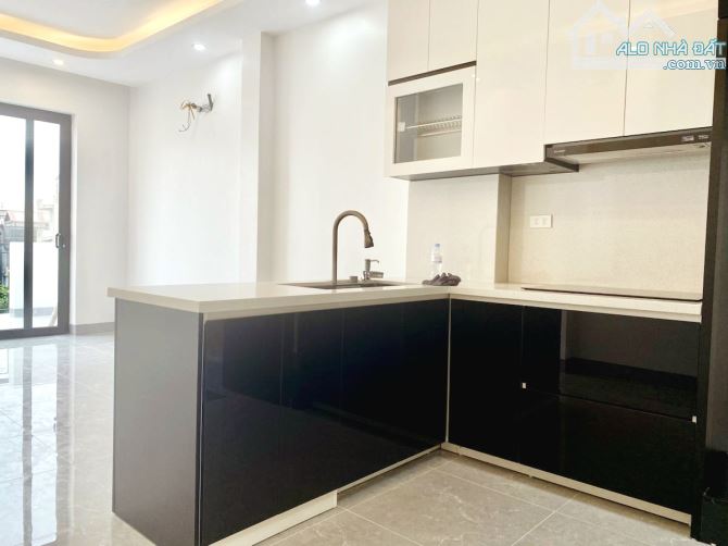 HÀNG HIẾM PHỐ MINH KHAI HAI BÀ TRƯNG 35M2 5 TẦNG THANG MÁY Ô TÔ ĐỖ CỬA CHỈ HƠN 10TY - 3