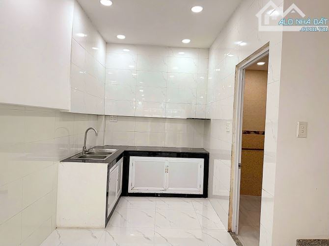 Nhà Mới- Đẹp vuông vức 64m2 Đường Lê Văn Thọ- Q. Gò Vấp- Chỉ 6$. - 4