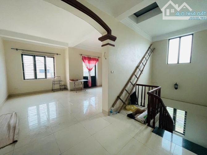 BÁN NHÀ PHÂN LÔ 80M, THƯỢNG CÁT, CHỈ NHỈNH  8.XX TỶ – CĂN GÓC ĐẸP – VỊ TRÍ ĐẮC ĐỊA 🏡 - 4