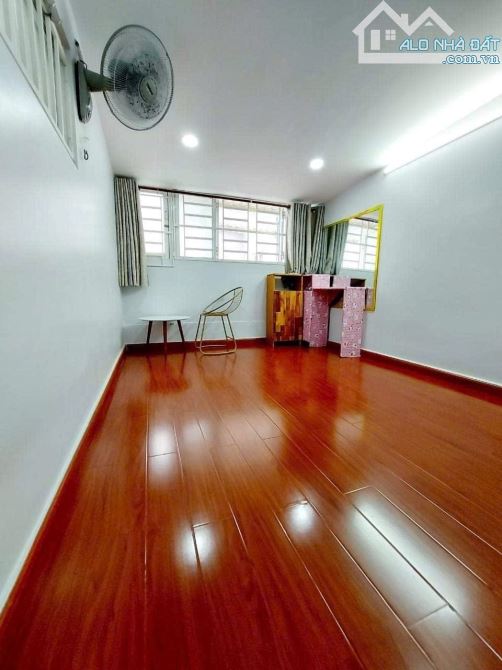 Phú Nhuận Nhà 3 Tầng 42m2 4PN Giá Tốt - 4