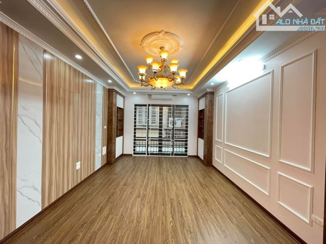 Ngõ Thông – Thang Máy! Phố Khương Trung,  Chỉ 9tỷ8 - Diện tích 40.3m2 x7T! - 4