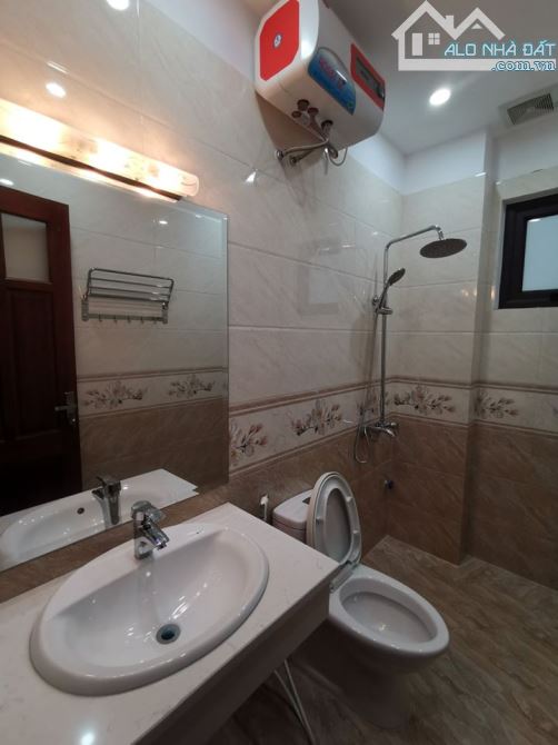 Ô Tô qua nhà – Lô Góc! Nhà Nguyễn Trãi TX, 9tỷ3, 5 tầng, 42.7m2! - 4