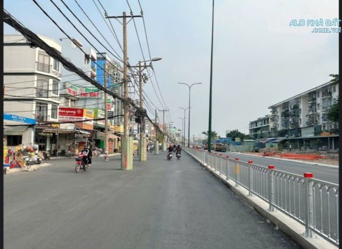 BÁN CĂN HỘ DỊCH VỤ MỚI TINH SÁT BÊN TRƯỜNG ĐẠI HỌC VĂN LANG - 5