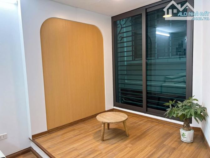 5.5 TỶ NHÀ ĐẸP GẦN PHỐ NGÕ YÊN XÁ - 30M2 - FULL NỘI THẤT SANG XỊN - 5