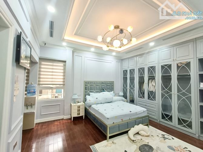 Cực phẩm Kim Mã, ngõ thông, ôtô tránh, mặt tiền vip, gara ôtô, nội thất nhập khẩu, 160m*5T - 6