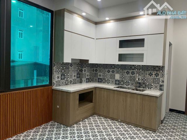 NHÀ PHÂN LÔ 70M2*7T PHAN ĐÌNH GIÓT, GARA, Ô TÔ TRÁNH, THANG MÁY - 7