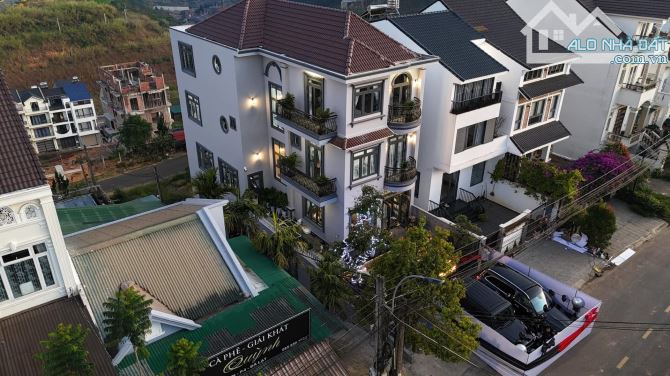 🏆BÁN VILLA 2 MẶT TIỀN – NỘI THẤT CAO CẤP – KHU NGHỈ DƯỠNG AN SƠN, P.4, ĐÀ LẠT