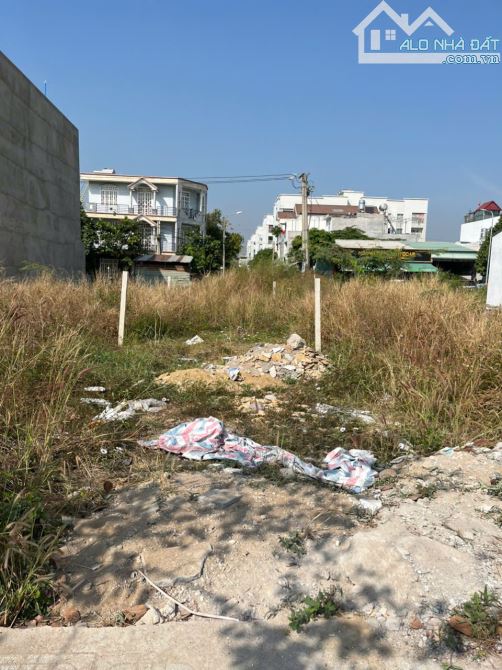 BÁN ĐẤT GIÁP BỜ KÈ VIEW SÔNG ĐỒNG NAI P. BỬU HOÀ CHỈ 2,1 TỶ - 2