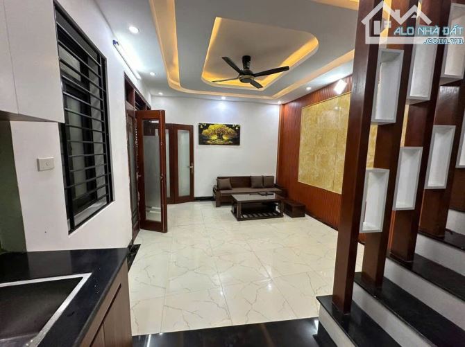 Bán nhà Trịnh Văn Bô, 4 tầng, đường ô tô đỗ gần, thoáng sáng, Dt:32m, Nhỉnh 4 tỷ.