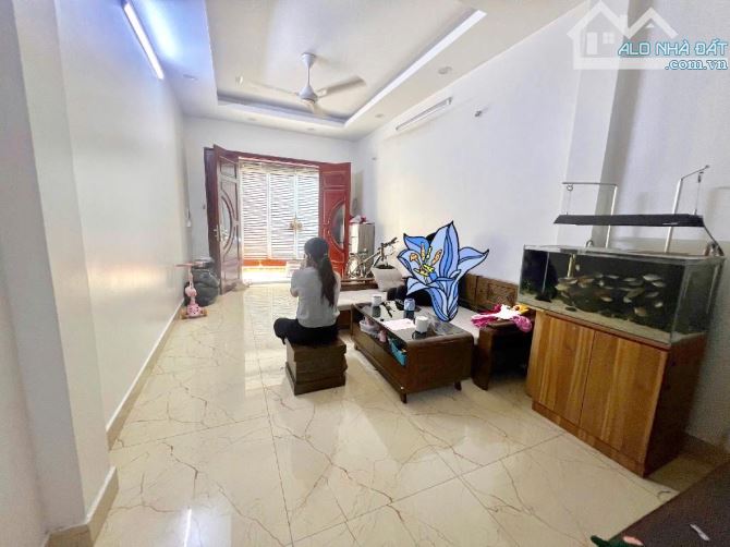💥💥💥BÁN NHÀ PHÂN LÔ 4 TẦNG, PHỐ HỒ ĐẮC DI, Ô TÔ ĐỖ CỬA,GẦN PHỐ