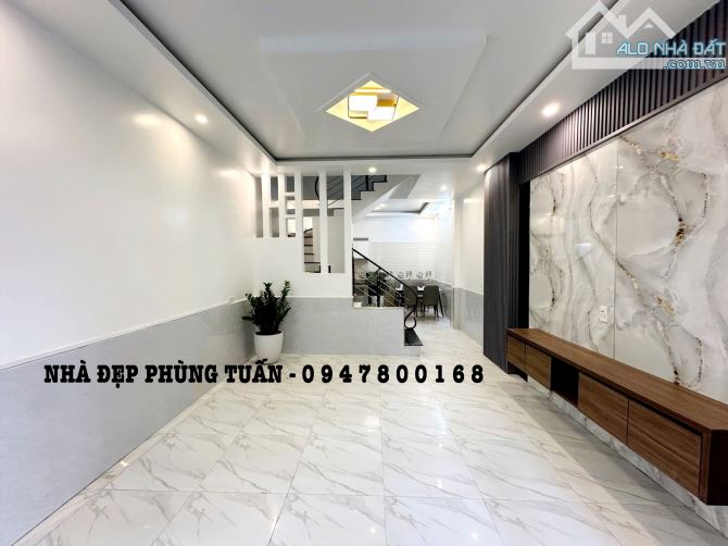 Ptuan. Sale sập sàn giảm 100tr . Chỉ còn 2,58 tỷ Nhà đẹp 4 tầng phố đằng hải hiện đại